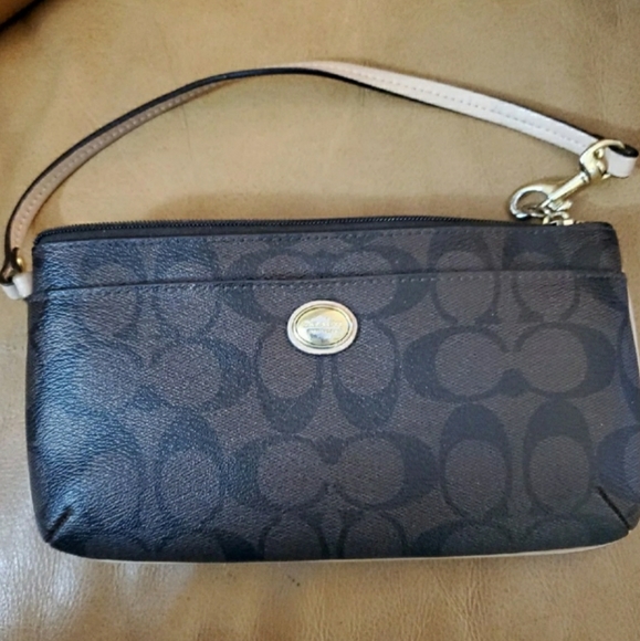 Coach purse with wristlet wallet - Picture 4 of 4